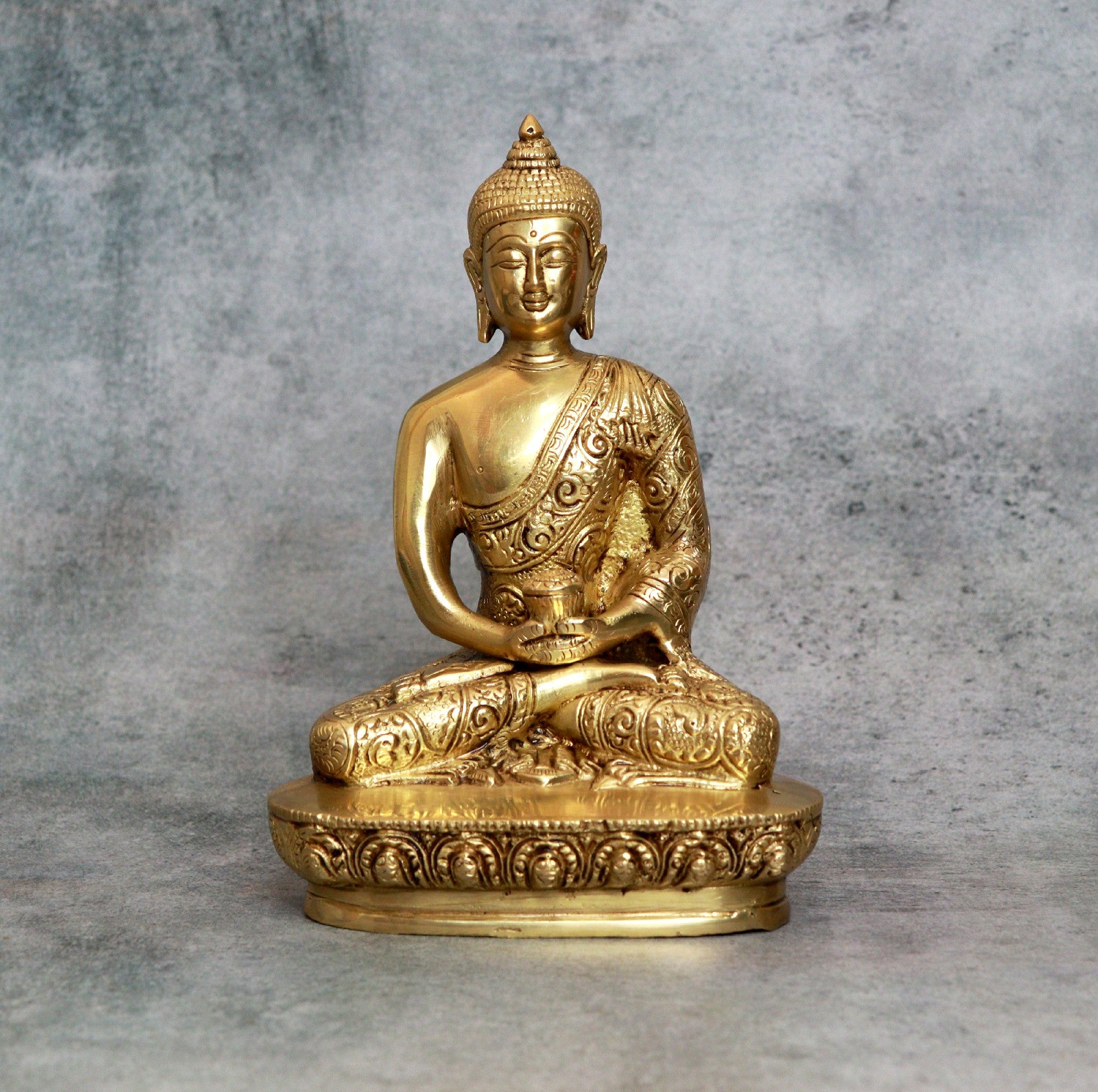 Brass buddha idol (9 Inches)