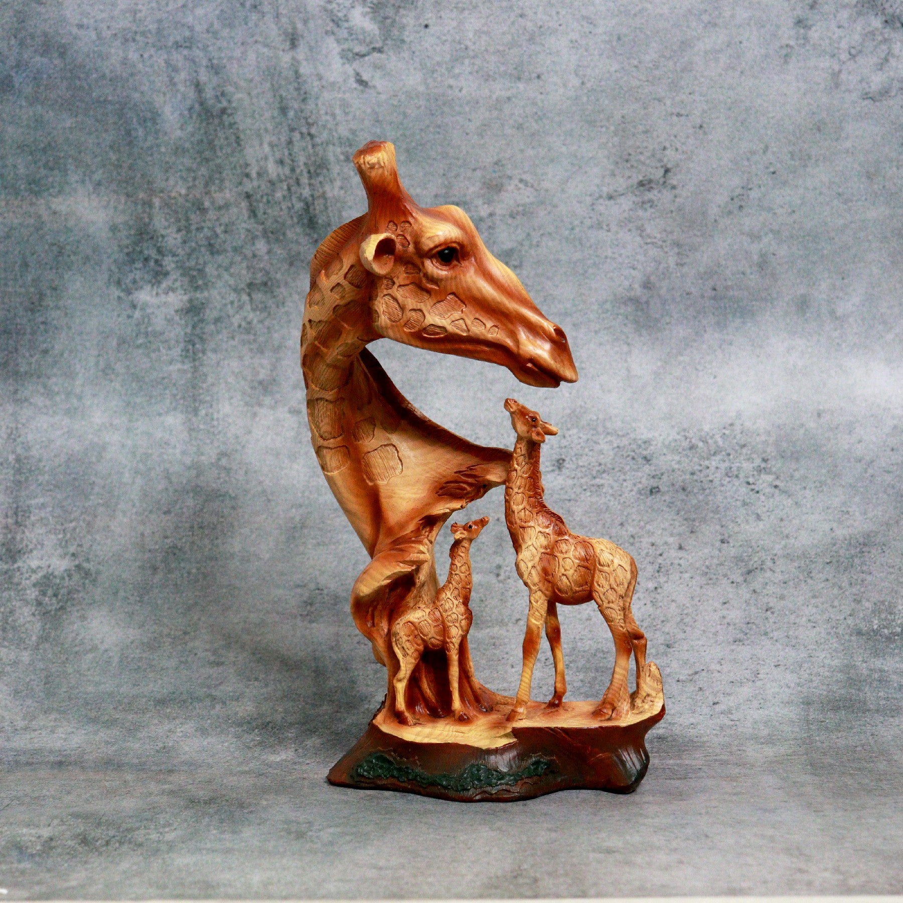 Polyresin Giraffe Decor