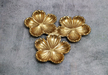 Exquisite 3-Leaf Aluminum Platter Tray